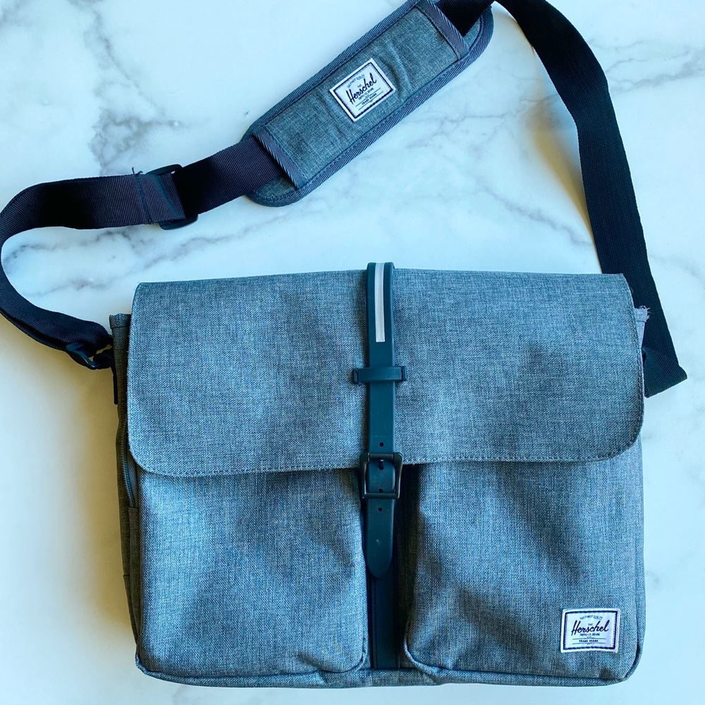 Herschel Supply Cross Body Messenger Laptop Bag